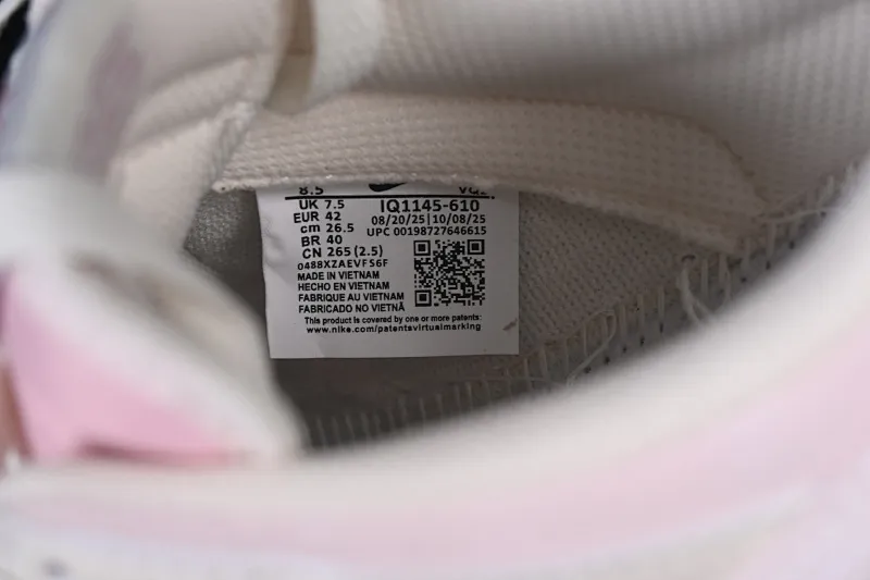 All categories Nk SB Dunk series Nk SB Dunk Low low-top sneakers G version Nike SB Dunk Low Valentine's Day limited low-top casual sneakers IQ1145-610